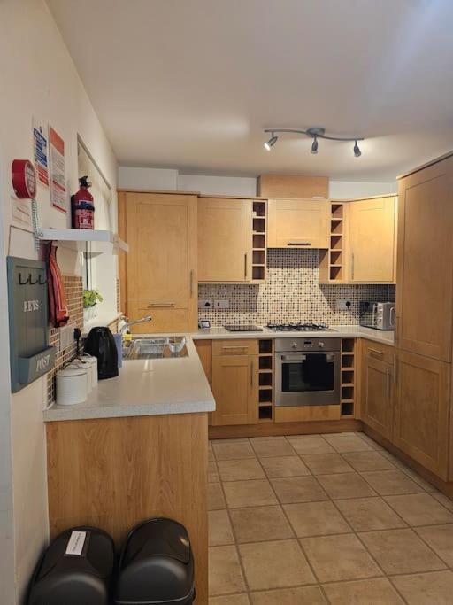 קירקאלדי The Park View, 2 Bedroom House מראה חיצוני תמונה